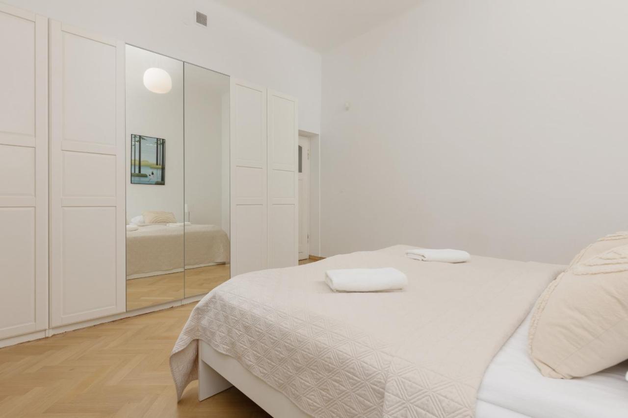 Family Apartment Freta Warsaw Old Town By Noclegi Renters Exterior foto